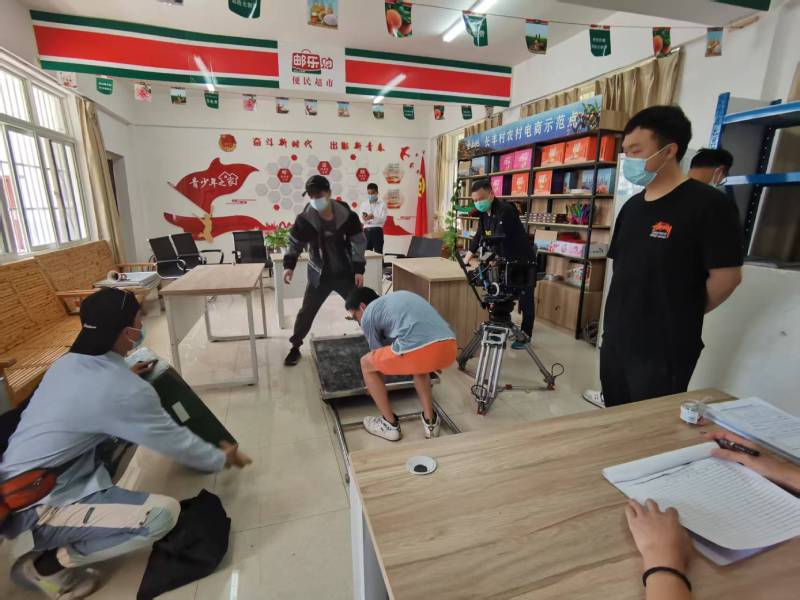 追星女孩心理学分析报告：大通区广告片拍摄公司揭秘饭圈应援式传播逻辑